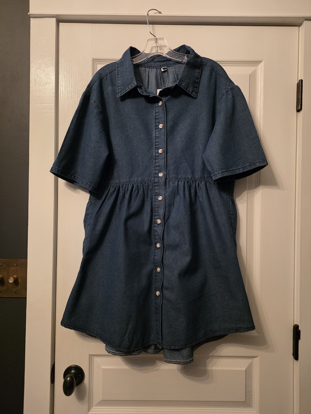 Short-Sleeve Dark Blue Denim Midi Dress with Button Front Size M